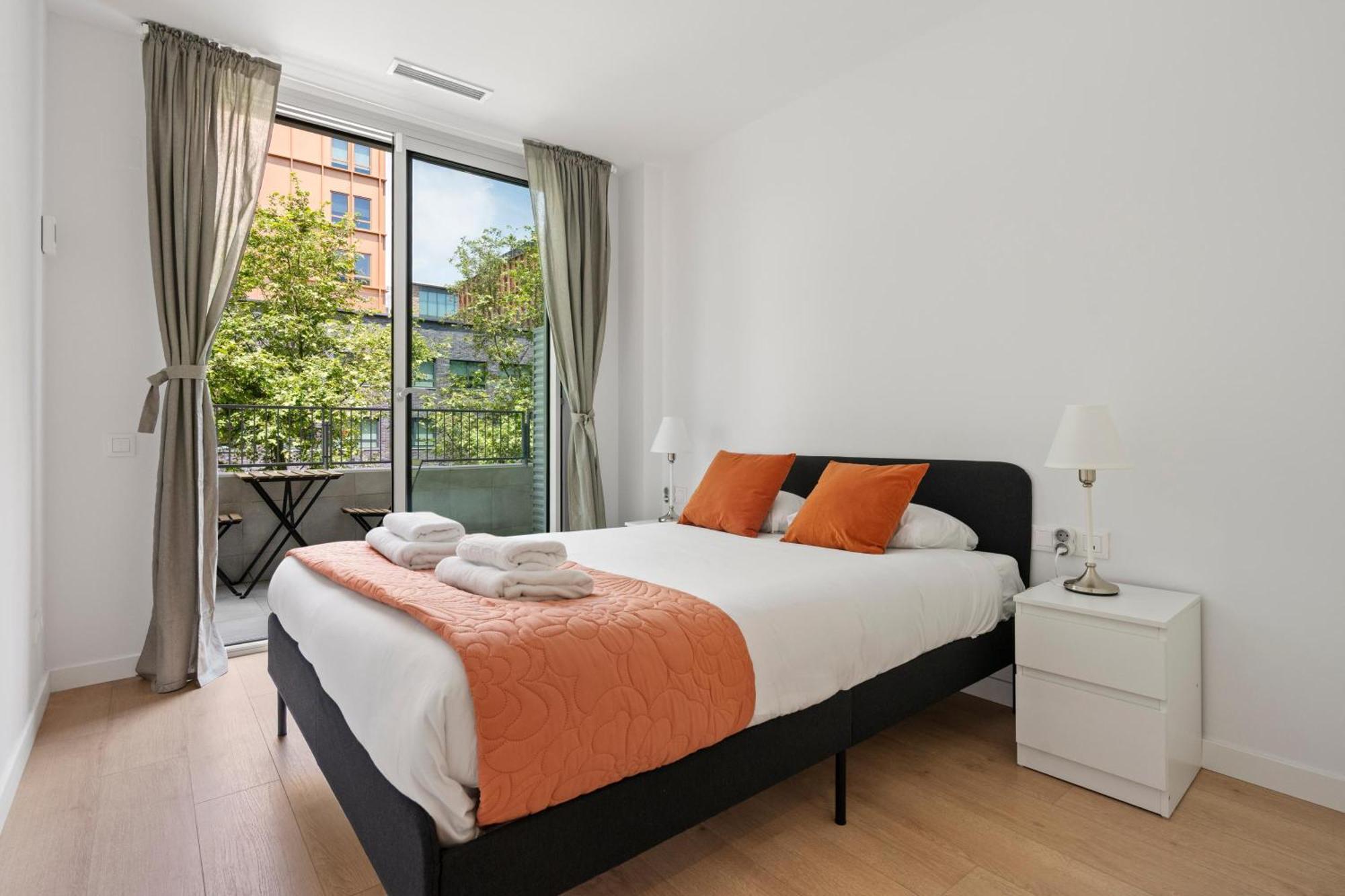 Modern Oasis 1br With Rooftop Pools & Parking * Barcelona